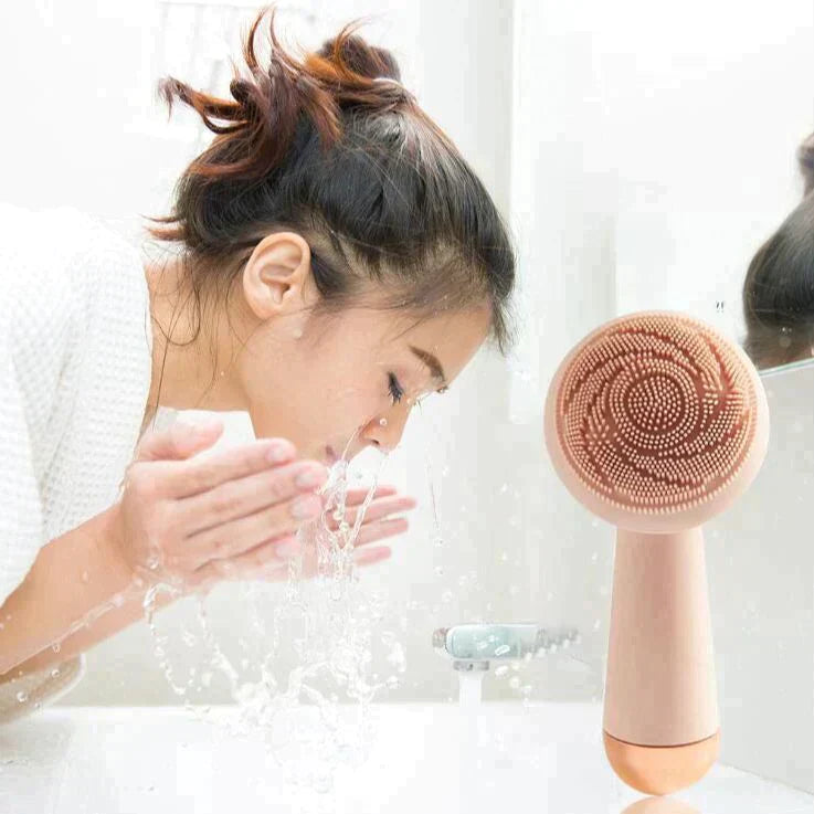 Deep Cleansing Facial Brush